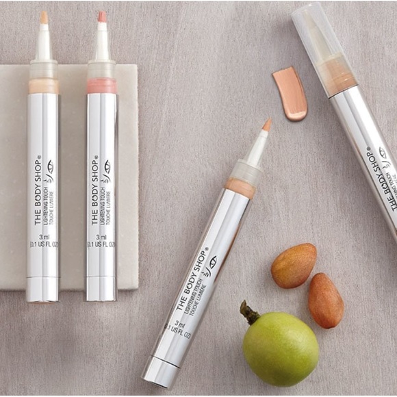 The Body Shop Makeup Lightening Touch Highlighter 3 Medium Body Shop